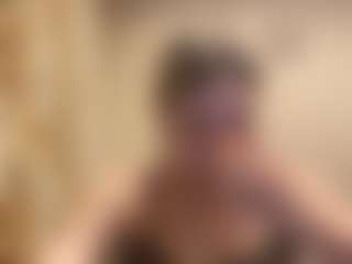 Live cam show with Kelly - Normal on AdultVida.com
