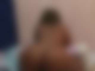 Live cam show with Colombian-coffee - White Mature on Hubzter Live | colombia