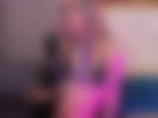 FoxxyDolce's Live Sex Cam Show