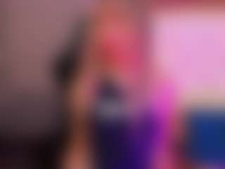 Live cam show with FoxxyDolce - Big Balls on Free Soda
