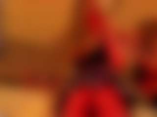 Live cam show with FoxxyDolce - Orgasm on Free Soda
