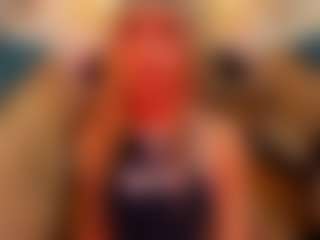 Live cam show with FoxxyDolce - Big Balls on Free Soda