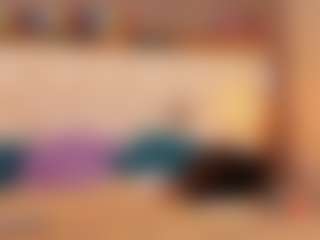 Live cam show with FoxxyDolce - Tiny Tits on TeamSkeetLive