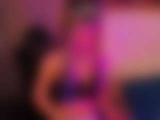 FoxxyDolce's Live Sex Cam Show