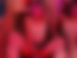 Live cam show with FoxxyDolce - Lean on Chatstar