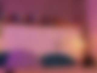 Live cam show with FoxxyDolce - Colombia on CSO-WL