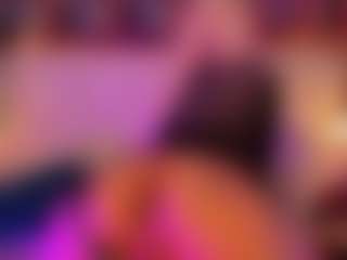 Live cam show with FoxxyDolce - Brown Eyes on Camsoda