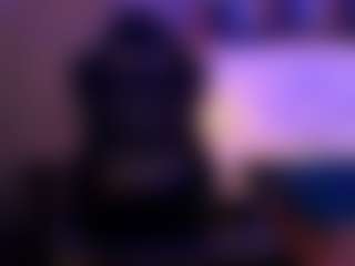 Live cam show with FoxxyDolce - HD on Fling VIP Chat