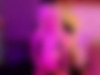 Live cam show with FoxxyDolce - Blonde Hair on Camsoda