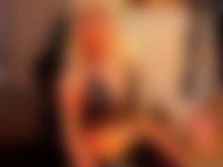 Live cam show with FoxxyDolce - Tiny Tits on sexylive.show