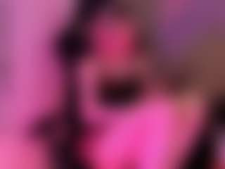 Live cam show with FoxxyDolce - White on Camsoda | colombia