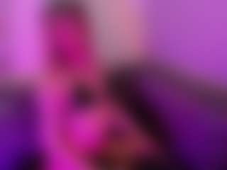 Live cam show with FoxxyDolce - Anal Toys on crypto-cams