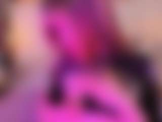 Live cam show with FoxxyDolce - Big Balls on Dolls Live