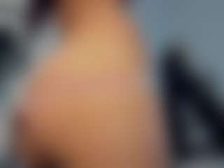 Live cam show with KimberlieWinningham - Cock Rating on studioflirtlive.com