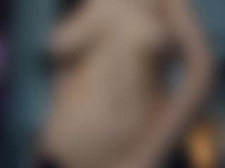 Live cam show with KimberlieWinningham - Facial Piercings on sexytreat.net
