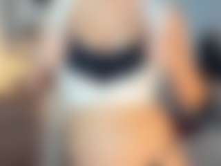 Live cam show with KimberlieWinningham - Gray Eyes on CSO-WL