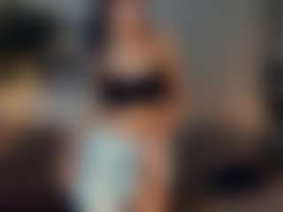 Live cam show with KimberlieWinningham - Facial on StripNow
