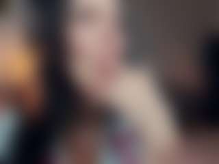 Live cam show with KimberlieWinningham - Facial on Adult Interactions