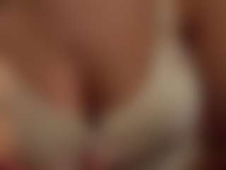 KimberlieWinningham's Live Sex Cam Show