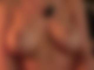 Live cam show with KimberlieWinningham - Camel Toe on Camsoda