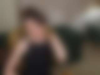 Live cam show with OrlyFlame - Skinny on Camsoda