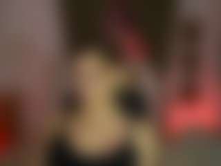 Live cam show with SidneySweety - Cute on CamwithHer