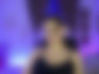 Live cam show with SidneySweety - Skinny on Latina Girls