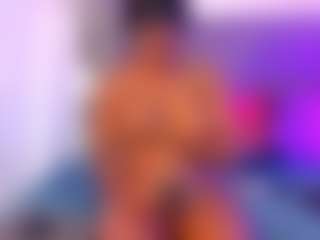 Live cam show with Tifanny-055 - Spank Black on testsause.com