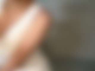 Live cam show with TracieFruman - Striptease on liverealitysex.com