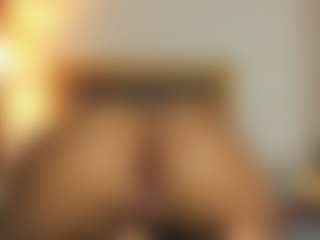 Live cam show with VesperHale - College on Streamer API