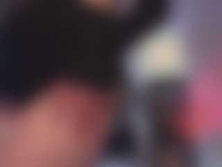 Live cam show with Millie - Brown Hair Teen (18+) on Hubzter Live