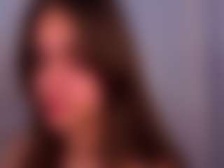 Live cam show with Millie - Brown Hair on Chatstar