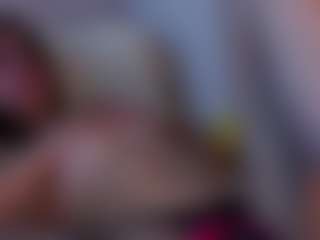 Live cam show with Millie - Teen (18+) on Camsoda