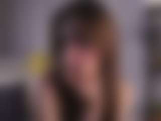 Live cam show with Millie - Green Eyes on Uber Horny