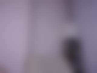 Live cam show with Millie - Small Tits on googirlz