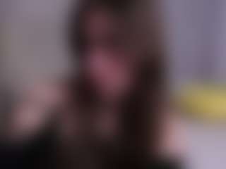 Live cam show with Millie - Green Eyes on Milf Play