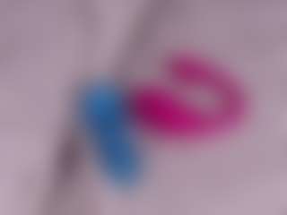 Live cam show with Millie - Camel Toe on Fit Hotties