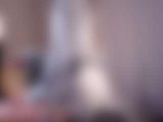 Live cam show with Millie - Young Adult Teen (18+) on Livezox