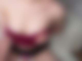 Live cam show with Millie - Green Eyes on Camsoda