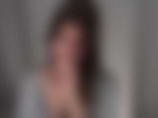 Live cam show with Millie - Camel Toe on Dolls Live