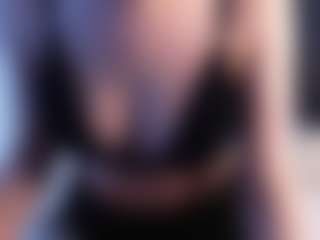 Live cam show with Millie - Camel Toe on anonymated.com