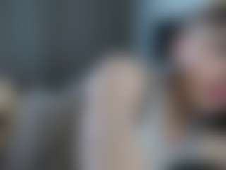 Live cam show with AndreaStranahan - Green Eyes on Dare Cams