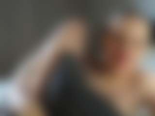 Live cam show with AndreaStranahan - Normal on Chatstar