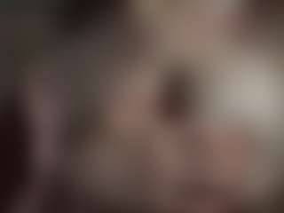 Live cam show with AndreaStranahan - Green Eyes on Streamer API