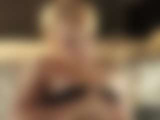 AndreaStranahan's Live Sex Cam Show