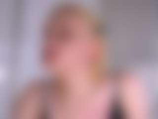 Live cam show with AndreaStranahan - Normal on eurowanks.com