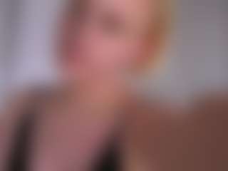 AndreaStranahan's Live Sex Cam Show