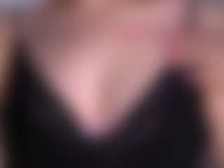 Live cam show with AndreaStranahan - Normal on hrnylive.com
