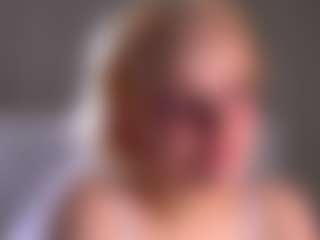 Live cam show with AndreaStranahan - Blonde Hair on Instabang