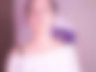 Live cam show with Dakota-Moon - Creamy on Camsoda